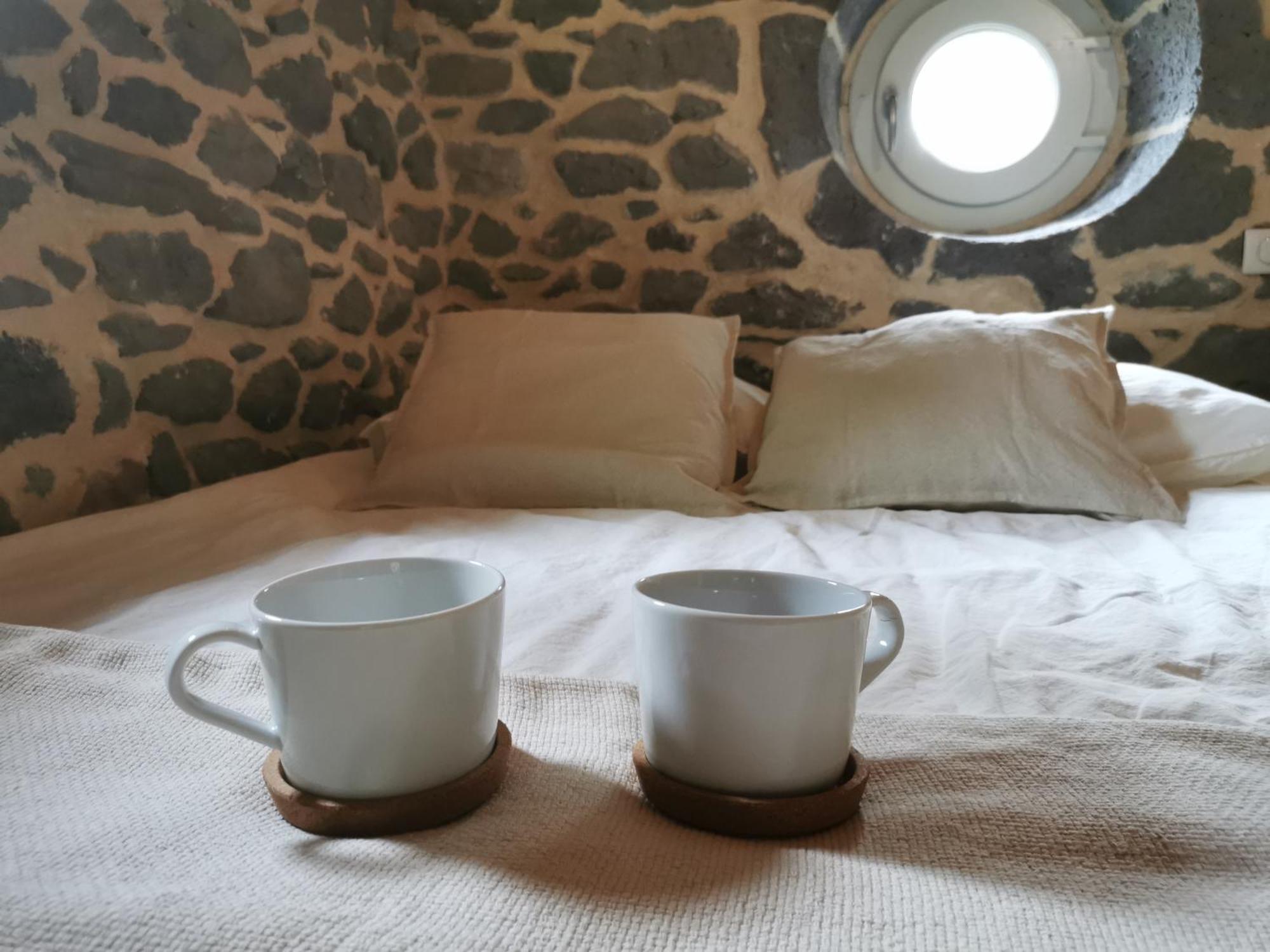 Villa Colombier Pontgibaud Room photo